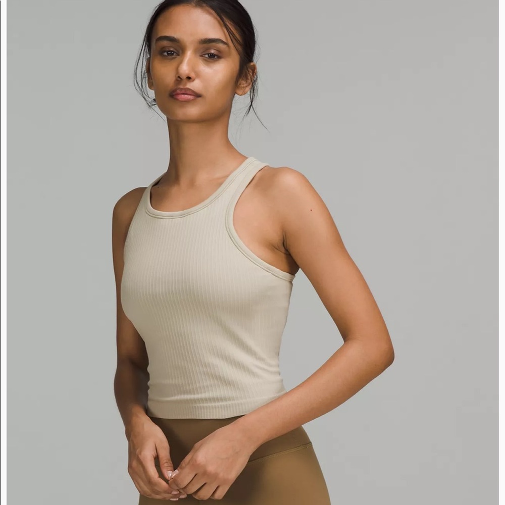 Lululemon Ebb to street cropped tank